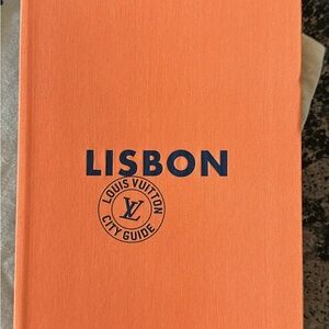 Louis Vuitton city guide: Lisbon book